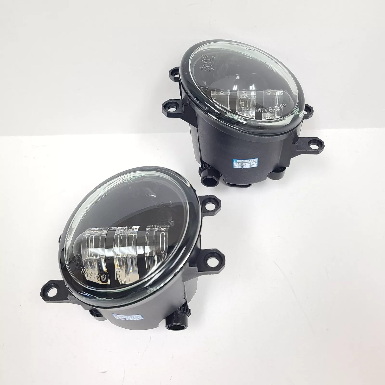 Clear Lens LED Fog Light Assembly With White Color LED DRL / Amber LED Signal Kit For 2014-2016 Highlander Switch Bezel Wire Kit Upgrade