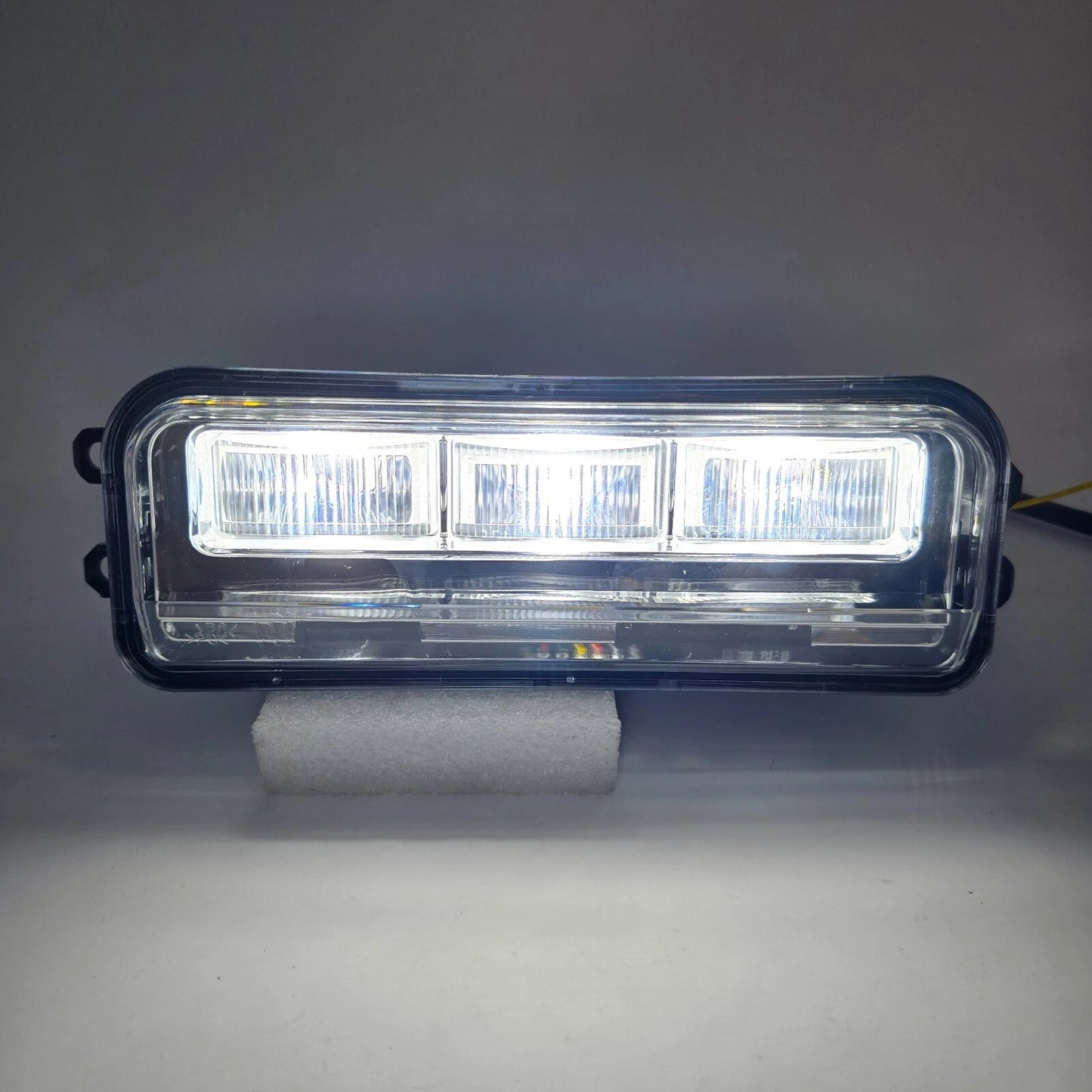 Clear Lens LED Fog Light Kit For 2024-2025 Toyota Tacoma with Wires Switch Relay Dual-Colors With Additional Signal Light Function