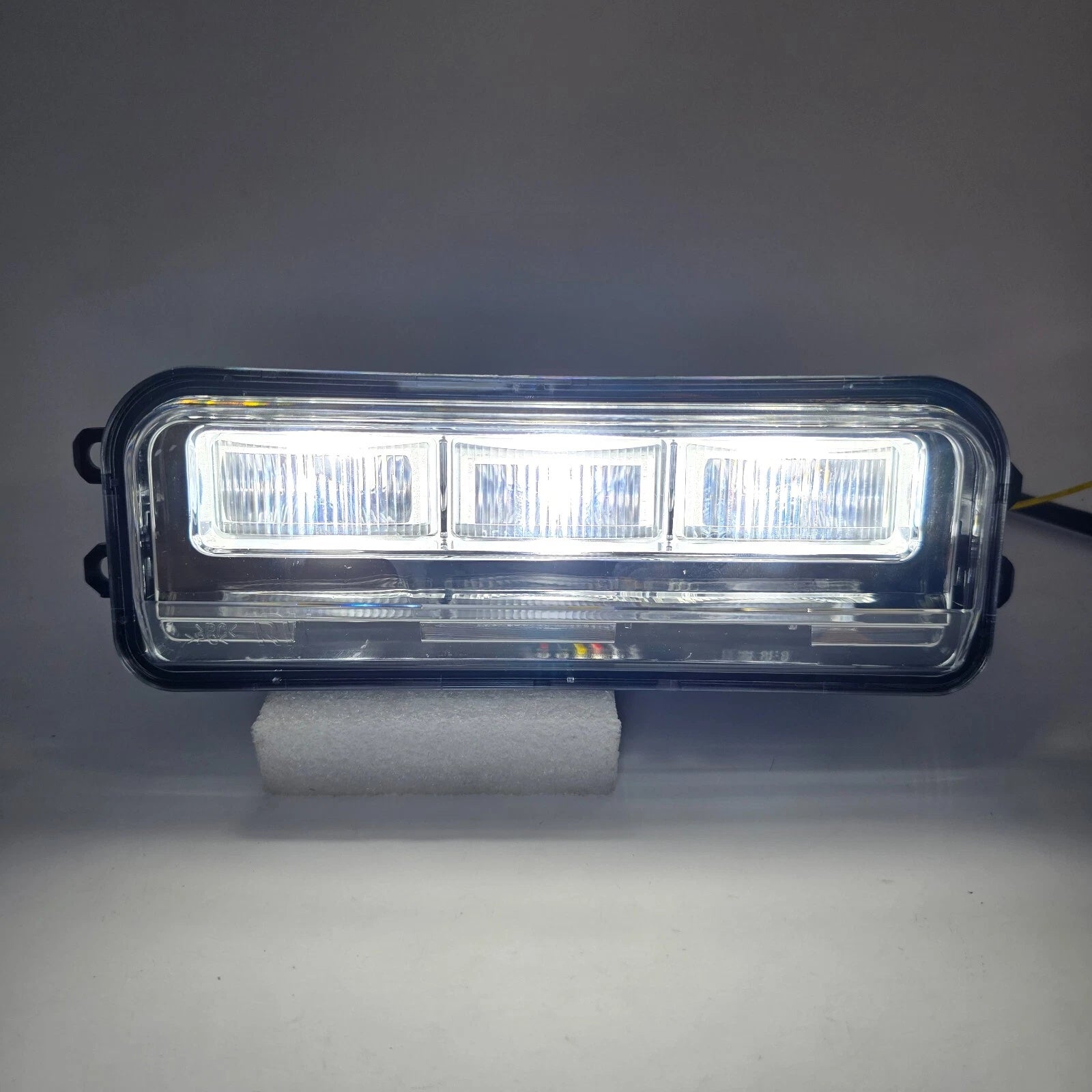 Clear Lens LED Fog Light Kit For 2024-2025 Toyota Tacoma with Wires Switch Relay Dual-Colors With Additional Signal Light Function