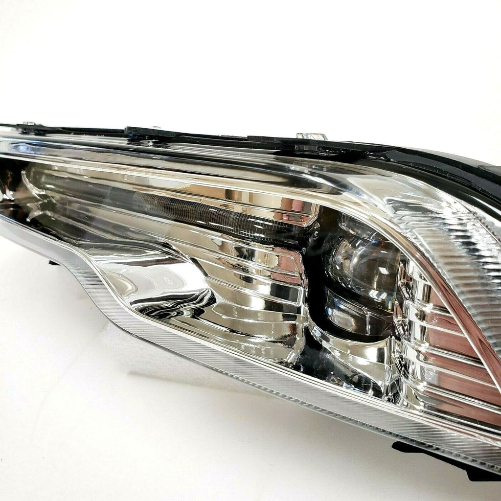 Built-in LED Fog Lights Kit for 2018 2019 Ford Explorer (OE Style Clear Lens with Switch, Relay, Bezels, Wires) OE# HS7Z15200F / HS7Z15201F, FO1039181 / FO103818