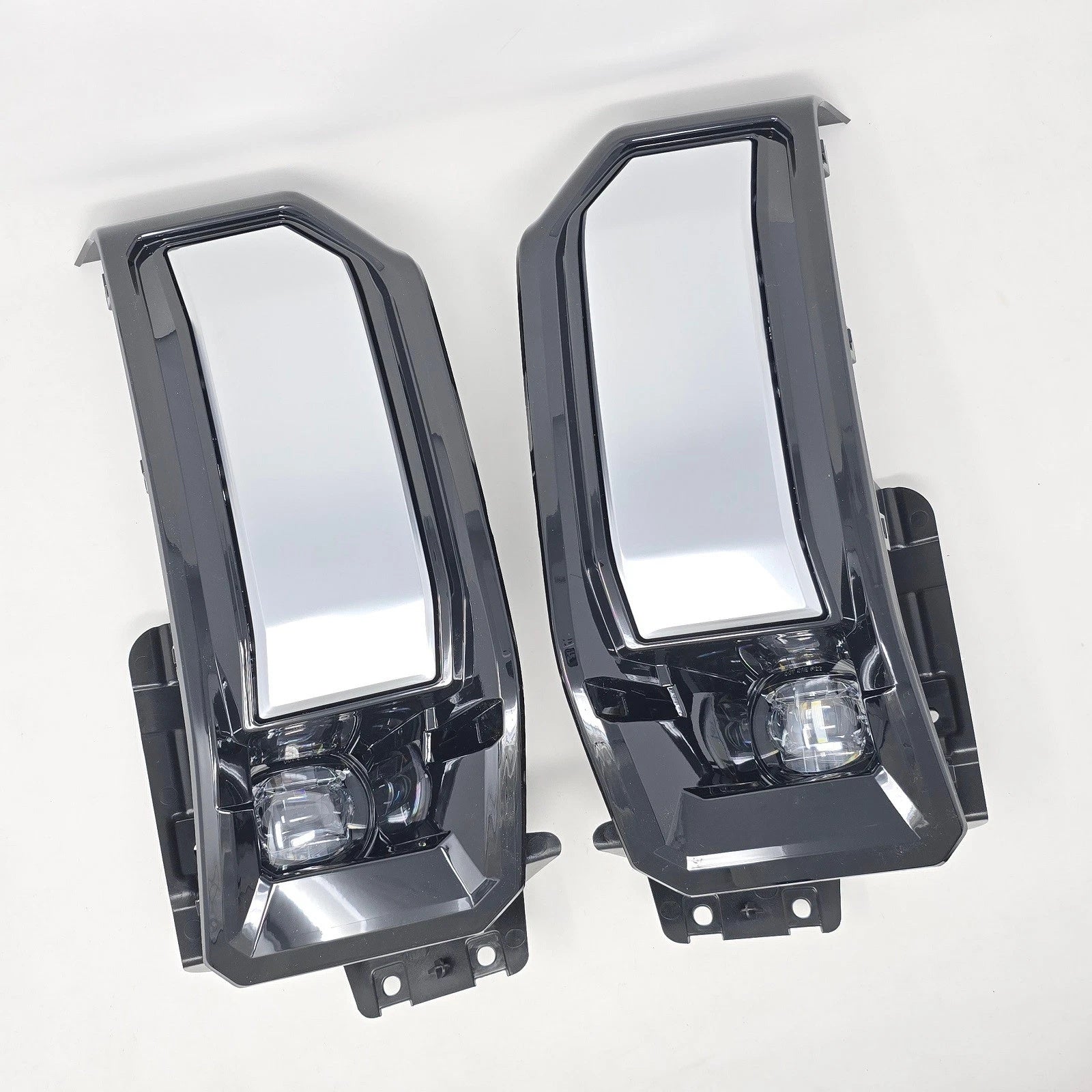 For 2024-2025 GMC Sierra 2500HD / 3500HD LED Fog Light Kit with Switch Bezel Wire Silver