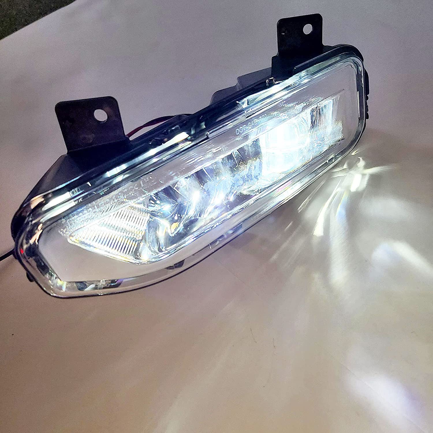 Clear Lens LED Fog Lights Kit For 2018-2021 Nissan Leaf with Wires Switch Relay 6000K White OEM#261558995A, 261508995A/NI2592139, NI2593139