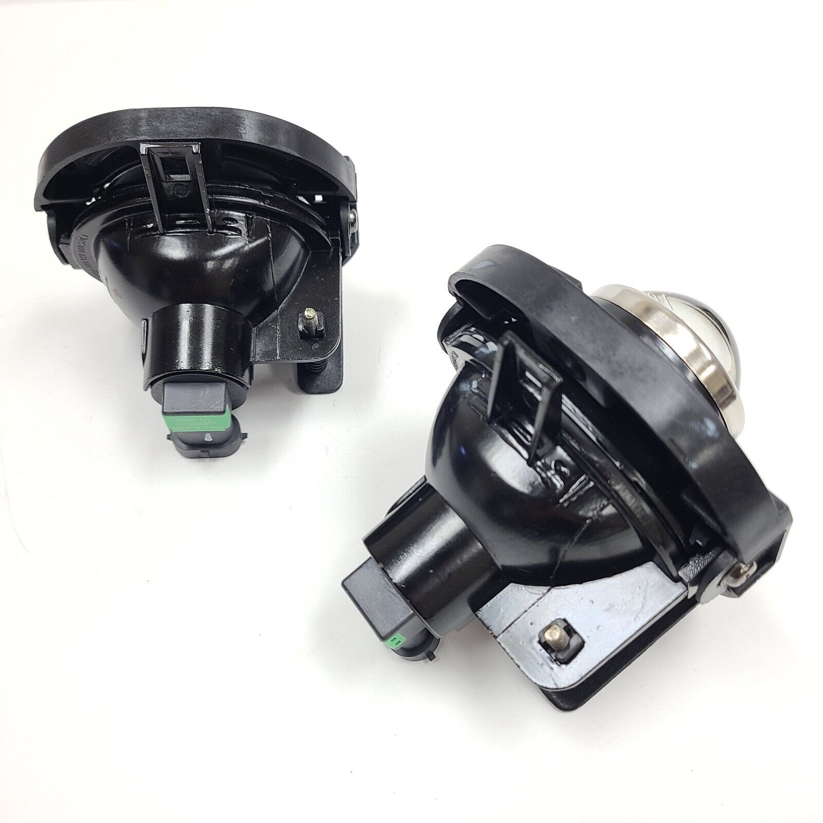 Clear Lens Halogen Fog Lights Kit For 2015-2023 Dodge Challenger Switch Bezel Wires Assembly 55W  4300K  H8 / H11 OEM# 5182021AB,68259663AA, 68259662AA ,CH2594105,CH1038177, CH1039177