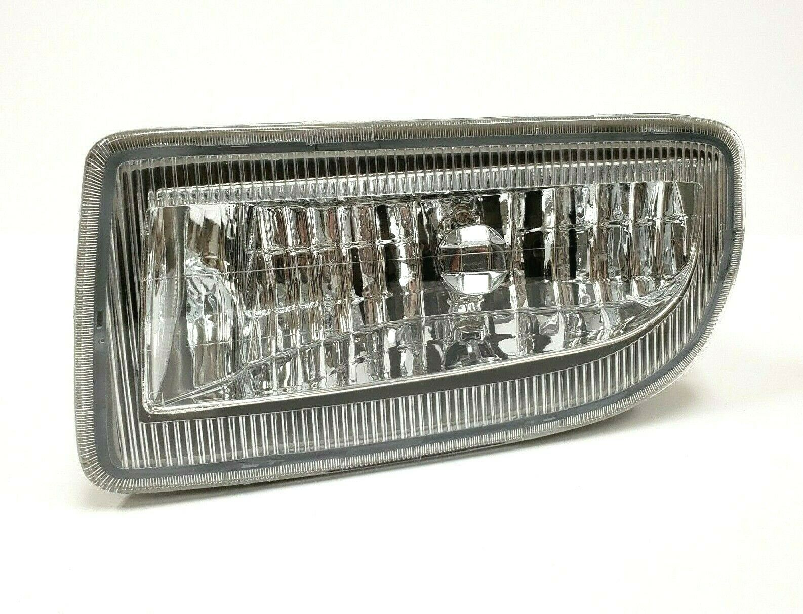 Fog Lights  For 1998-2007 Toyota Land Cruiser (OE Style Clear Lens with Adapter Plugs, Bulb) OE#TO2592101 / TO2593101, 81220-60042 / 81210-60122