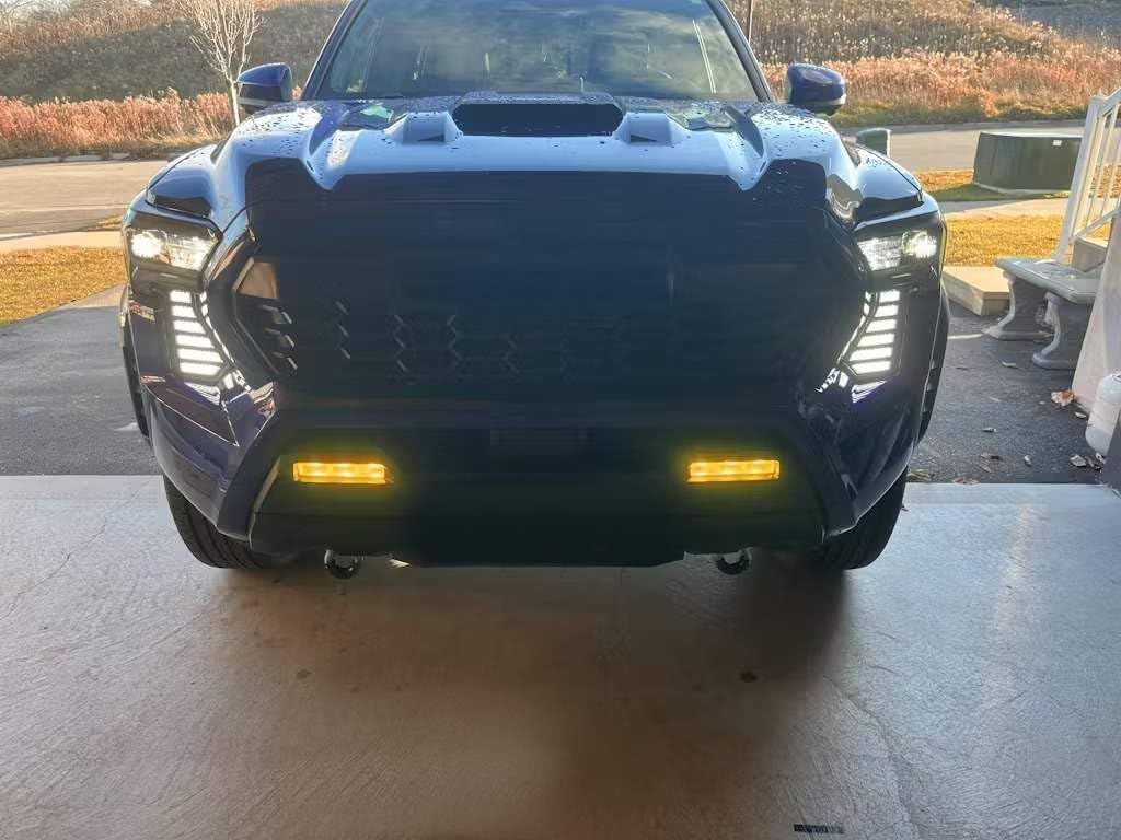 Clear Lens LED Fog Light Kit For 2024-2025 Toyota Tacoma with Wires Switch Relay Dual-Colors With Additional Signal Light Function