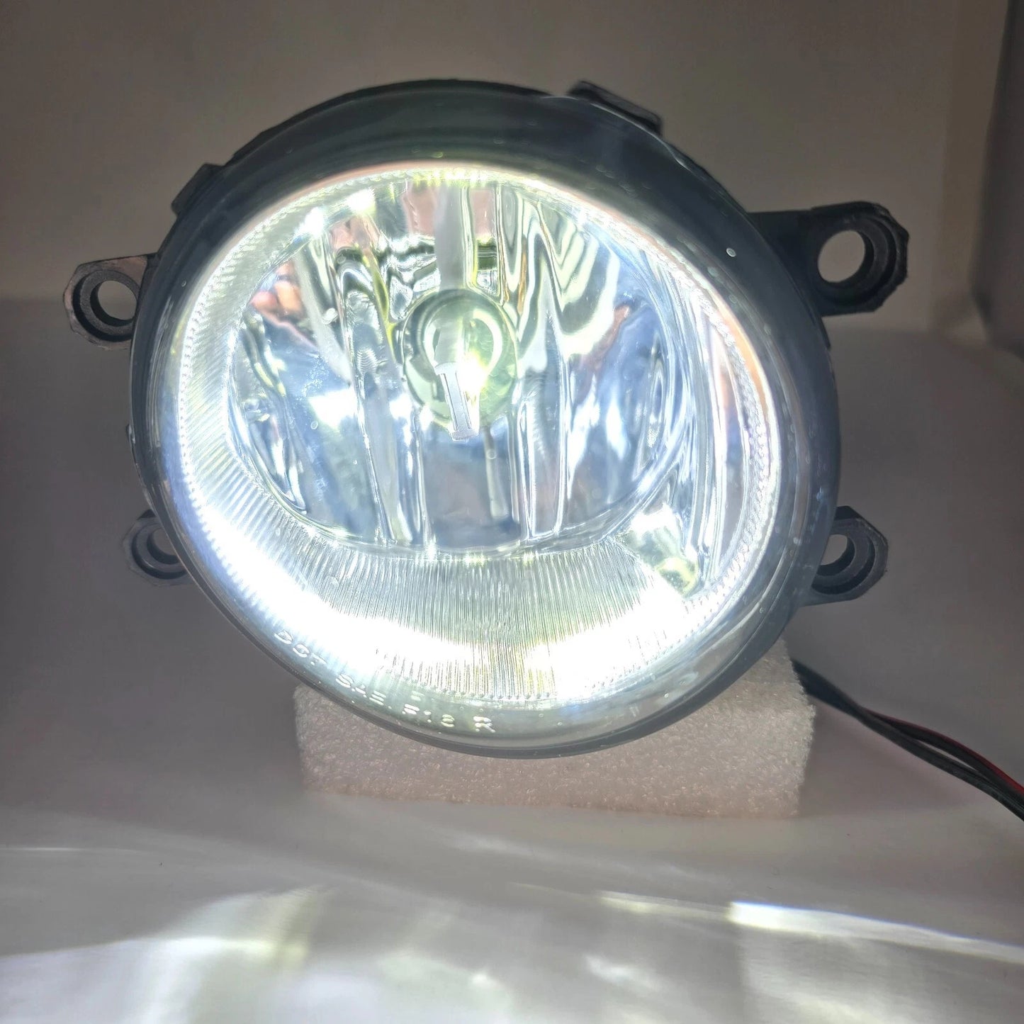 LED Fog Lights for 2011-2017 Toyota Sienna SE Xenon White (OE Style Clear Lens with Chrome Bezels, Wires, Switch) OEM#81210-08020 / 81220-08020, TO1038150 / TO1039150