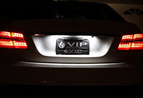 2x LED License Plate Light For Mercedes Benz W204 W212 W221 W222 C207 C117 S550 S600 S63 S65 R231 W222 C216 C/E/S-Class OEM#A2218200856