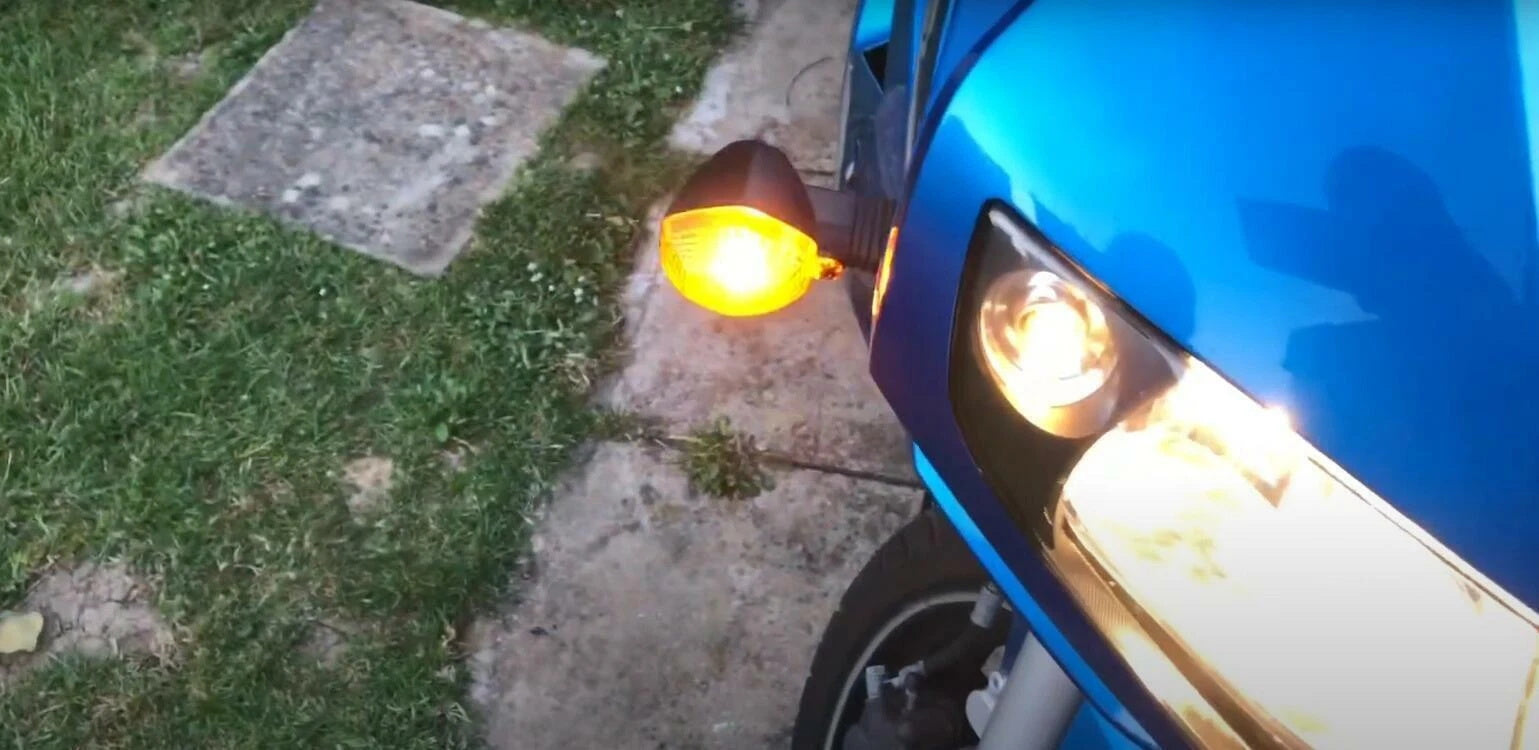For Suzuki DRZ400S/SM GSXR GSX DL 7-Pin Flasher Relay LED Signal Light Blinker